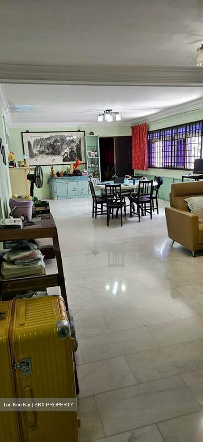 Blk 828 Jurong West Street 81 (Jurong West), HDB Executive #455620271